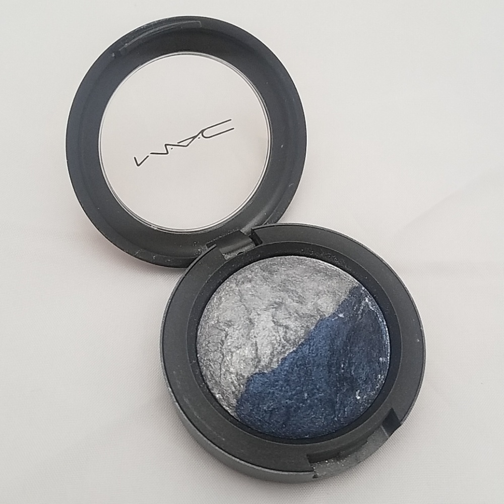 MAC Silversmith Mineralize Eye Shadow